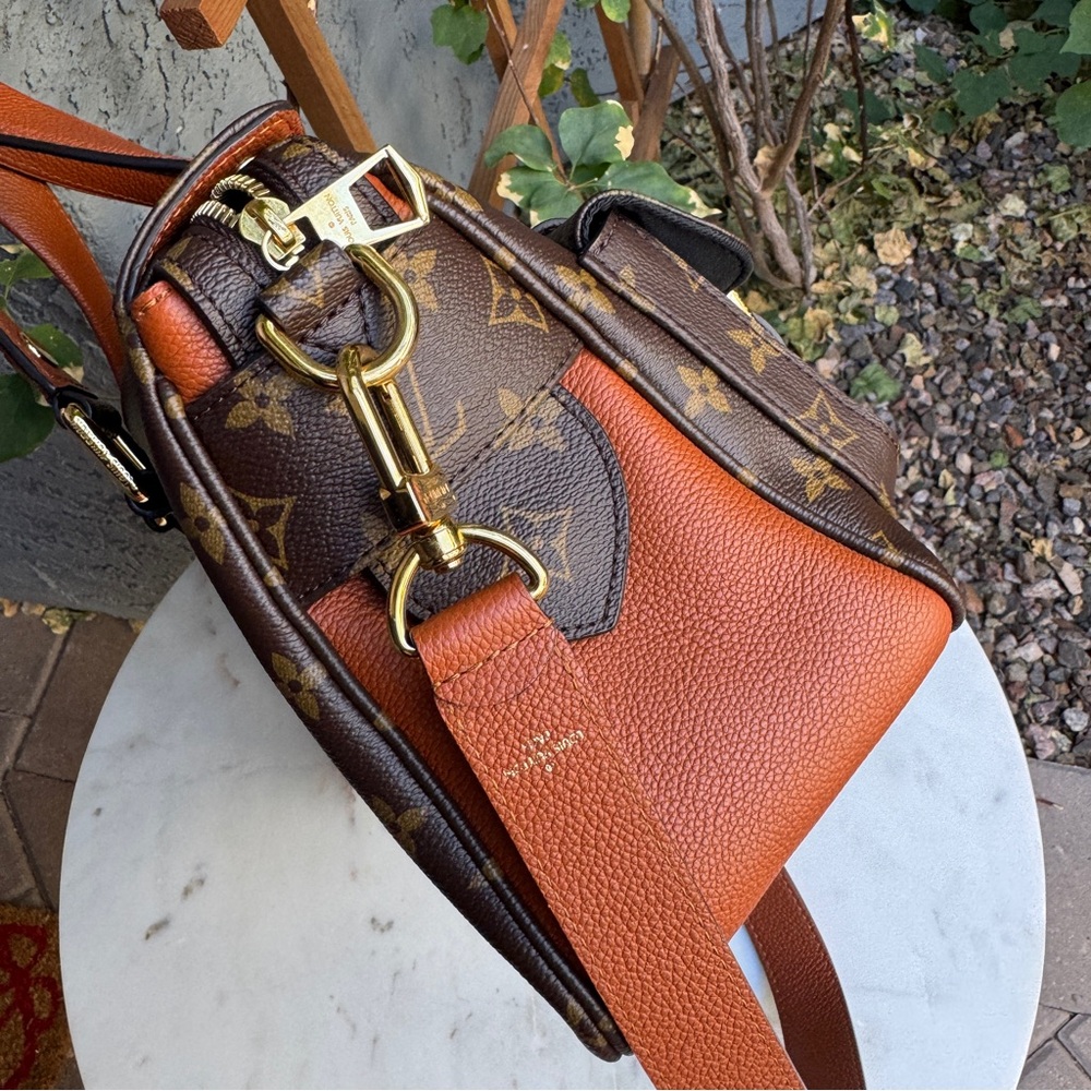 Louis Vuitton Monogram Manhattan NM - Picture 9 of 16